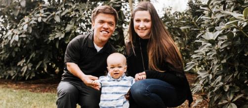 Zach and Tori Roloff with their only son, Jackson. [Image Credit: YouTube/CelebrityStatus ]