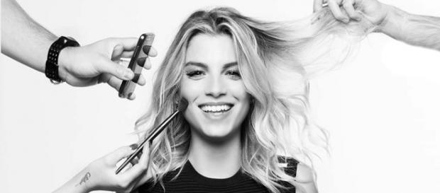 Emma Marrone tornerà negli stadi nel 2019, Vasco Rossi osserva attentamente Emma Marrone tornerà negli stadi nel 2019, Vasco Rossi osserva attentamente