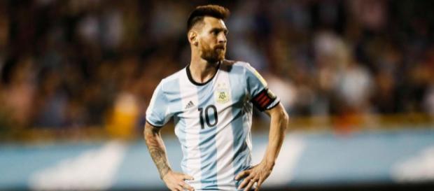 Les Bleus vont tout tenter contre Lionel Messi en Huitième de Finale. Les Bleus vont tout tenter contre Lionel Messi en Huitième de Finale.