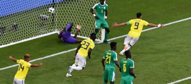 Yerri Mina a libéré la Colombie à la 74ème minute du match contre le Sénégal. Yerri Mina a libéré la Colombie à la 74ème minute du match contre le Sénégal.