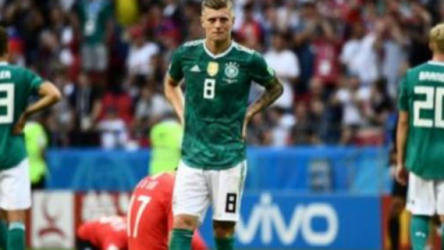 Toni kroos en prend pour son grade sur Twitter après l'élimination de l'Allemagne