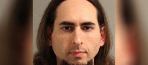 Nella foto Jarrod Warren Ramos, l'uomo che ha ucciso i 5 giornalisti del quotidiano Capital Gazette - fonte della foto: cbsnews.com