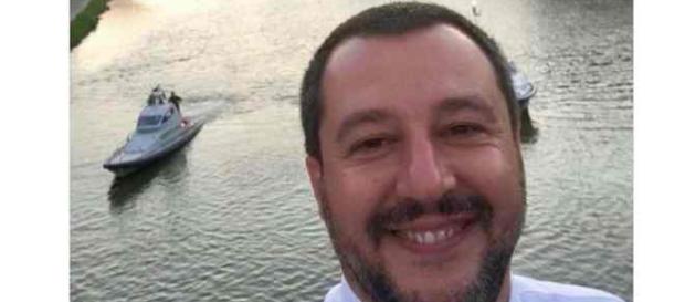 La blague douteuse de Matteo Salvini sur les migrants La blague douteuse de Matteo Salvini sur les migrants