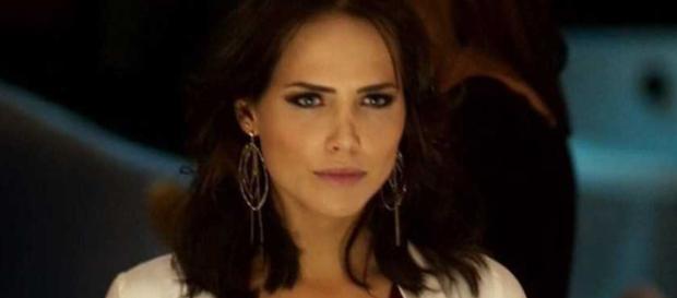 Letícia Colin interpretando Rosa em 'Segundo Sol'. (Reprodução - Rede Globo) Letícia Colin interpretando Rosa em 'Segundo Sol'. (Reprodução - Rede Globo)