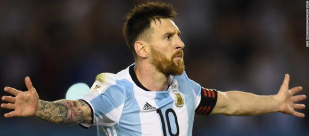 Sampaoli podría convertir a Leo Messi en ‘falso’ 9 en los octavos contra Francia (Rumores) Sampaoli podría convertir a Leo Messi en ‘falso’ 9 en los octavos contra Francia (Rumores)