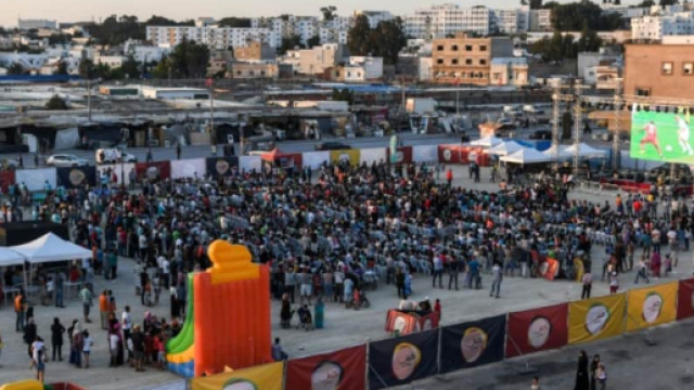 Dans certaines zones très pauvres du pays ont été retransmis en direct le match Tunisie - Panama