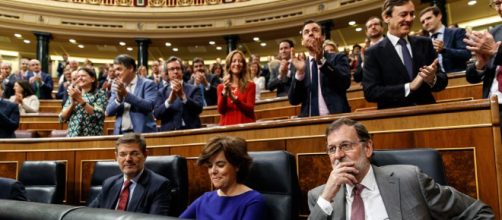 El PP rechaza una posible dimisión 'in extremis' de Rajoy pese a ... - lavanguardia.com
