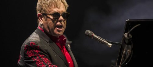 El aclamado cantante Elton John se presentará por última vez en España el 26 de junio