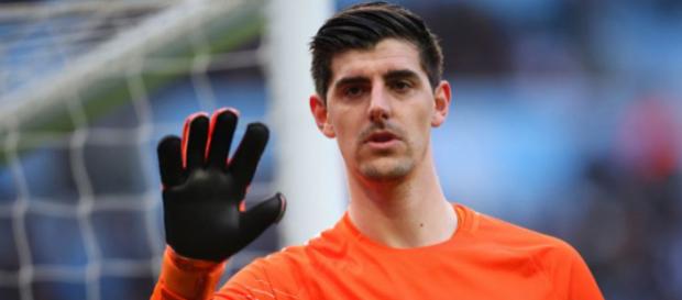 Thibaut Courtois, portier de Chelsea, intéresse Liverpool en vue du mercato estival. Thibaut Courtois, portier de Chelsea, intéresse Liverpool en vue du mercato estival.