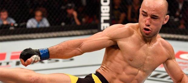 UFC Moraes vs Riveira mostra combate rápido e certeiro. UFC Moraes vs Riveira mostra combate rápido e certeiro.