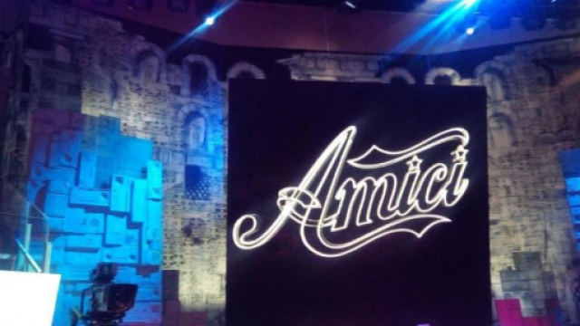 Ascolti 27 maggio Amici 2018, ospiti e replica del 3 giugno.