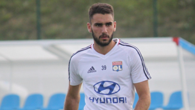Romain Del Castillo, attaquant prêté à Nimes cette année, devrait retrouver le camp Lyonnais lors du mercato.