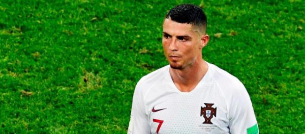 CR7 a réagi à l'élimination du Portugal face à l'Uruguay (2-1). CR7 a réagi à l'élimination du Portugal face à l'Uruguay (2-1).