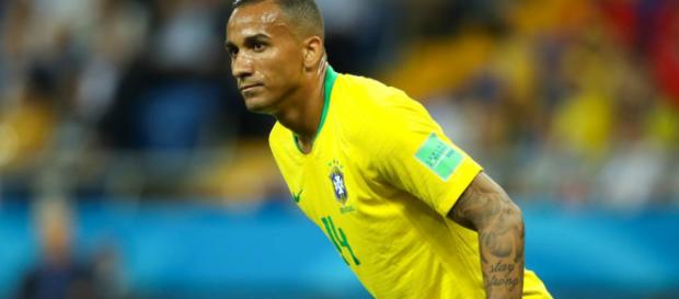 Recuperado, Danilo mira confronto contra o México Recuperado, Danilo mira confronto contra o México
