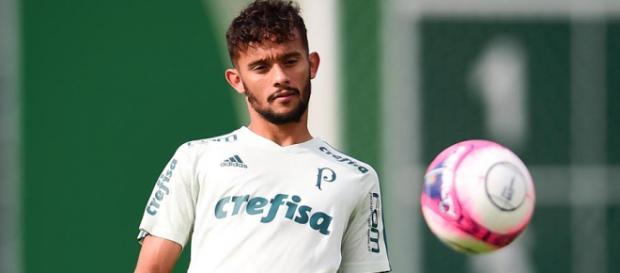 Gustavo Scarpa treina na Academia de Futebol Gustavo Scarpa treina na Academia de Futebol