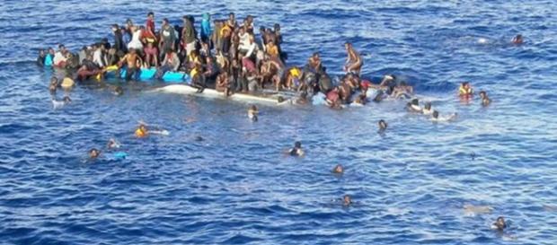 L'Italia ha chiuso i porti ad una nave che aveva salvato in mare 629 migranti. L'Italia ha chiuso i porti ad una nave che aveva salvato in mare 629 migranti.