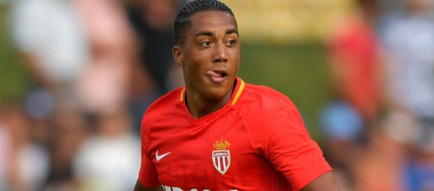Youri Tielemans est en danger à l'AS Monaco. Youri Tielemans est en danger à l'AS Monaco.