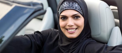 Arabia Saudita: 10 donne hanno avuto la patente di guida per la prima volta