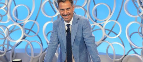 Gabriele Corsi, il nuovo conduttore di «Reazione a catena» | TV ... - sorrisi.com