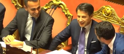 Luigi Di Maio insieme al premier Conte e a Matteo Salvini