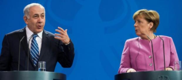 Angela Merkel ferme avec Benjamin Netanyahu Angela Merkel ferme avec Benjamin Netanyahu