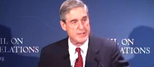Robert Mueller charges Manafort, witness tampering - Image credit - Council on Foreign Relations | YouTube