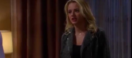 Summer Newman returns to Genoa City to heat things up. (Image via The Emmy Awards/YouTube screenshot).