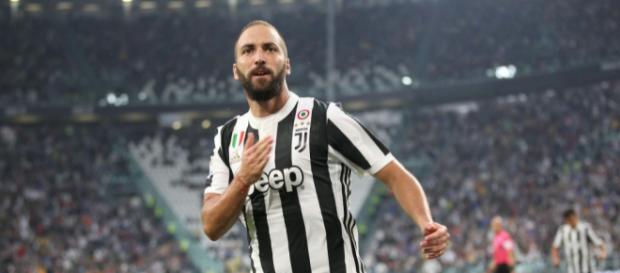 Gonzalo Higuain a affiché une préférence claire pour la Premier League, au détriment du PSG Gonzalo Higuain a affiché une préférence claire pour la Premier League, au détriment du PSG