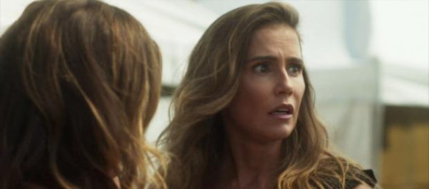 Karola perde o luxo e vai viver em uma favela em Segundo Sol (Foto: TV Globo) Karola perde o luxo e vai viver em uma favela em Segundo Sol (Foto: TV Globo)