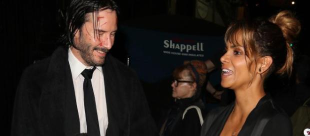 Posible romance entre Halle Berry y Keanu Reeves Posible romance entre Halle Berry y Keanu Reeves