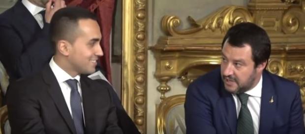 Salvini e Di Maio contano di istituire la Flat Tax Salvini e Di Maio contano di istituire la Flat Tax