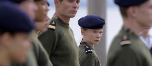 "Voluntario", el enfrentamiento entre hombres y mujeres en el ejército "Voluntario", el enfrentamiento entre hombres y mujeres en el ejército
