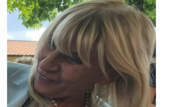 Gemma Galgani si mostra felice e struccata!