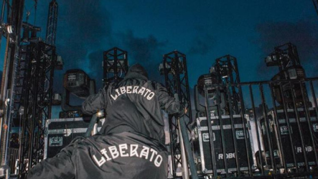 Liberato fotografato duranto ilo concerto a Milano dedl 9 giugno 2018