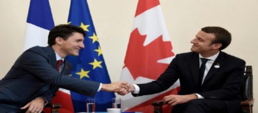 Emmanuel Macron rencontre le Premier ministre canadien avant le G7