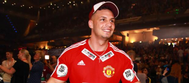 Pietro Lombardi sucht Fans für einen Videodreh zur Fußball-WM Pietro Lombardi sucht Fans für einen Videodreh zur Fußball-WM