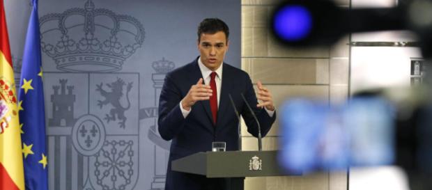 Sánchez comparece ante los medios para presentar al nuevo Ejecutivo. Public Domain. Sánchez comparece ante los medios para presentar al nuevo Ejecutivo. Public Domain.