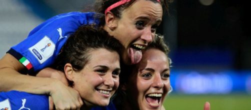 Calcio femminile: l'Italia a caccia della qualificazione al mondiale di Francia