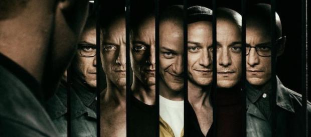 M. Night Shyamalan annuncia Glass il sequel di una trilogia ... - taxidrivers.it M. Night Shyamalan annuncia Glass il sequel di una trilogia ... - taxidrivers.it