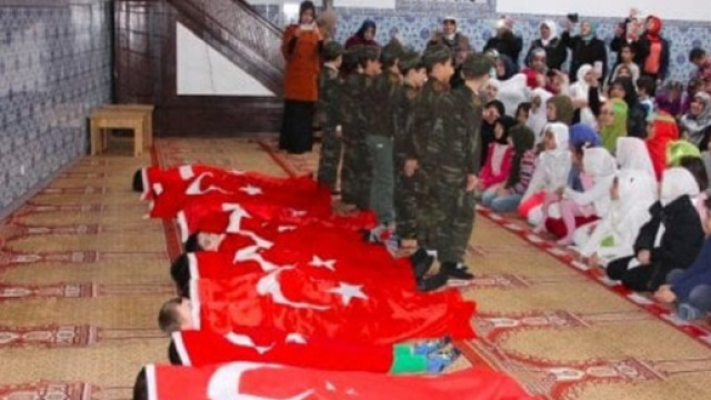 Austria, chiuse sette moschee: si valuta espatrio per alcuni imam.