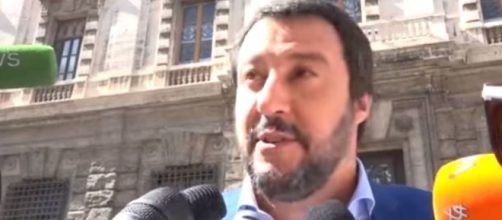 Salvini e Minniti: è polemica tra Ministri dell'Interno:uno uscente e uno entrate