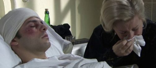 Una Vita: Simon ricoverato in gravi condizioni in ospedale.