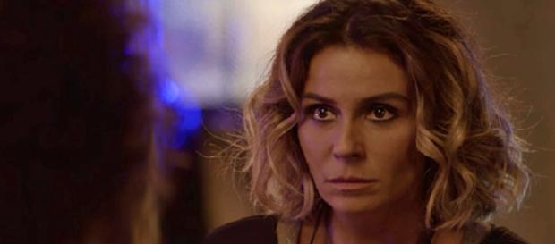 Beto revela toda a verdade sobre seu passado para Luzia, em Segundo Sol (Foto: TV Globo) Beto revela toda a verdade sobre seu passado para Luzia, em Segundo Sol (Foto: TV Globo)