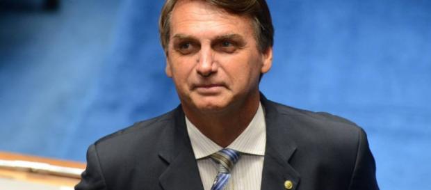 Deputado federal Jair Bolsonaro é pré-candidato à presidência pelo PSL Deputado federal Jair Bolsonaro é pré-candidato à presidência pelo PSL