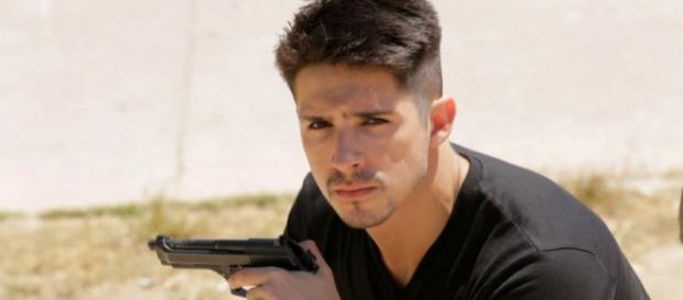 Dylan e Dmitri morrem nesta semana na novela Apocalipse (Foto: Record TV) Dylan e Dmitri morrem nesta semana na novela Apocalipse (Foto: Record TV)