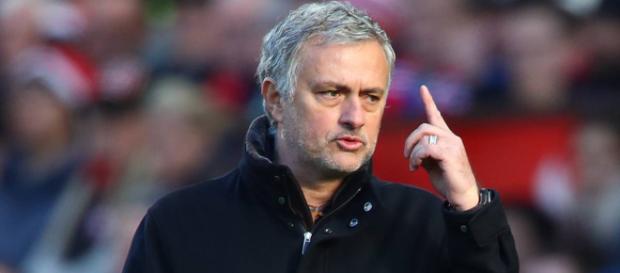 Mourinho podría llegar de nuevo a su ex equipo. Mourinho podría llegar de nuevo a su ex equipo.