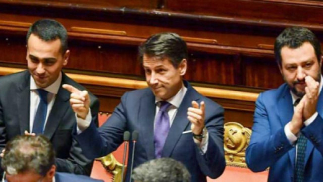 Governo, Conte incassa la fiducia.