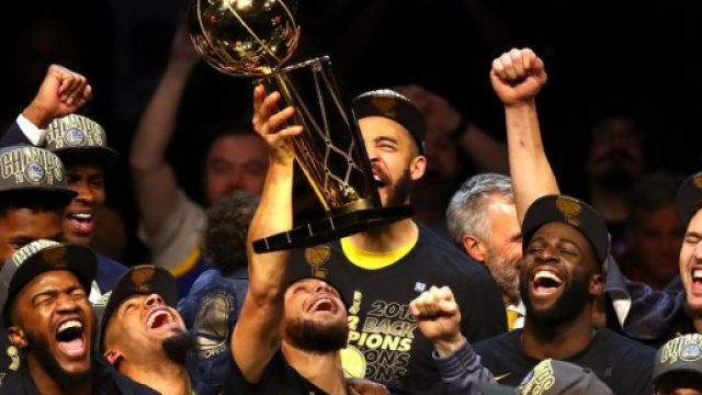 Sports | NBA: Golden State écoeure Cleveland et LeBron James | La ... - laprovence.com