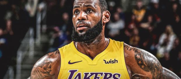 LeBron James cambia a Cleveland por los Lakers con un contrato de 4 años y 154 millones LeBron James cambia a Cleveland por los Lakers con un contrato de 4 años y 154 millones