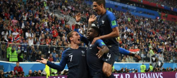 Francia vence 1 a 0 a Bélgica gracias al gol de Umtiti Francia vence 1 a 0 a Bélgica gracias al gol de Umtiti
